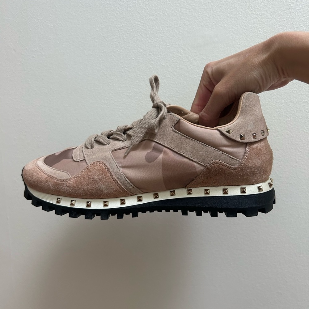 Valentino Sneakers